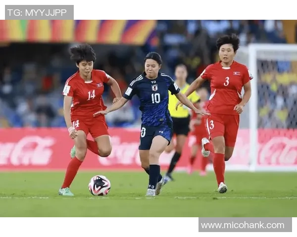 足球明星圆脸发型女生的时尚潮流与搭配技巧解析