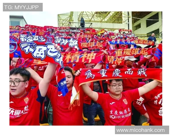 足球明星温暖瞬间抱起球迷感动全场视频分享 足球明星温暖瞬间抱起球迷感动全场视频分享