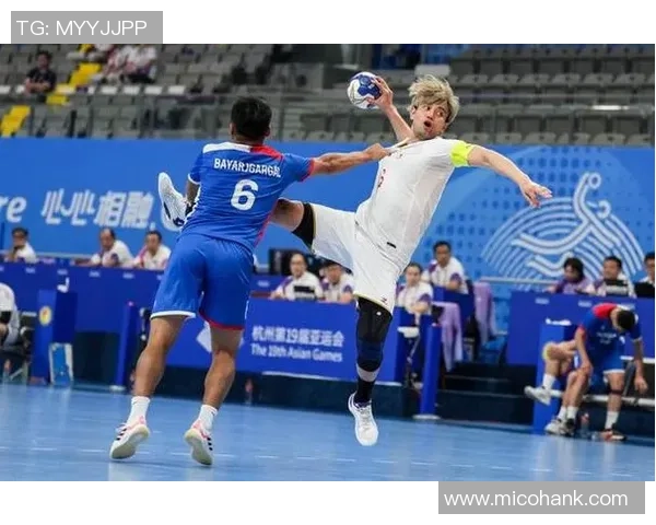 重庆篮球队在亚运会中的默契配合与团队精神展现分析